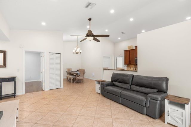 9106 SW 22nd Street D, Boca Raton, FL 33428