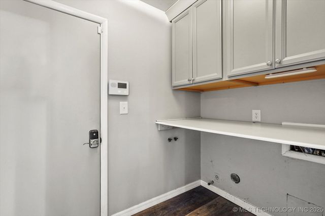 2039 S 69th East Place, Tulsa, OK 74112