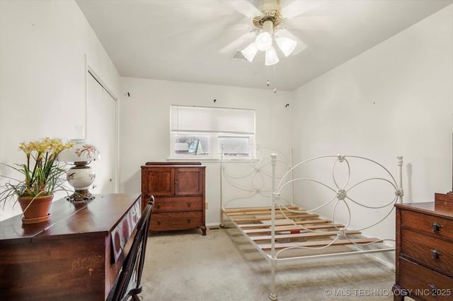 2039 S 69th East Place, Tulsa, OK 74112