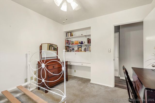 2039 S 69th East Place, Tulsa, OK 74112