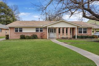 2039 S 69th East Place, Tulsa, OK 74112