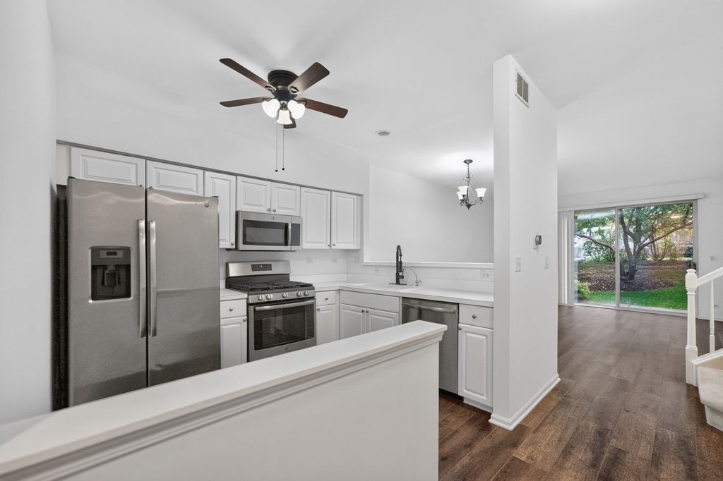 170 Sierra Pass Drive, Schaumburg, IL 60194 — photo 4