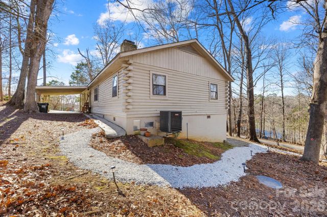 294 Carroll Cove, Clover, SC 29710