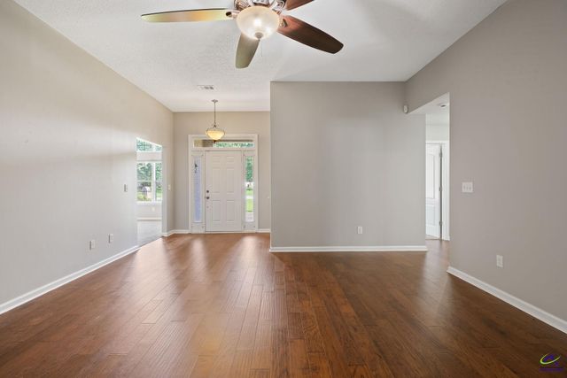 215 Red Bird Circle, Bonaire, GA 31005