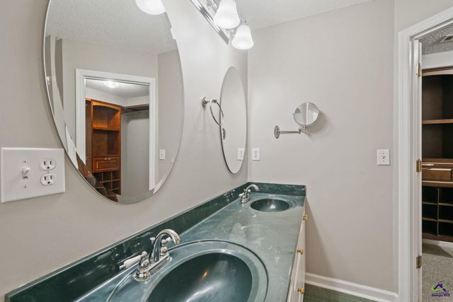 215 Red Bird Circle, Bonaire, GA 31005