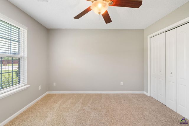 215 Red Bird Circle, Bonaire, GA 31005