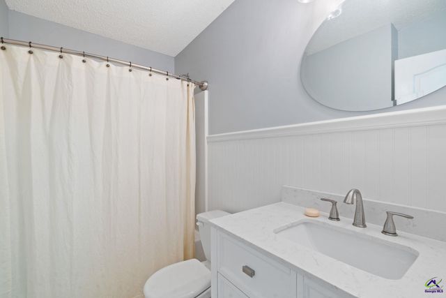 215 Red Bird Circle, Bonaire, GA 31005