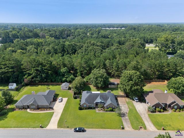 215 Red Bird Circle, Bonaire, GA 31005