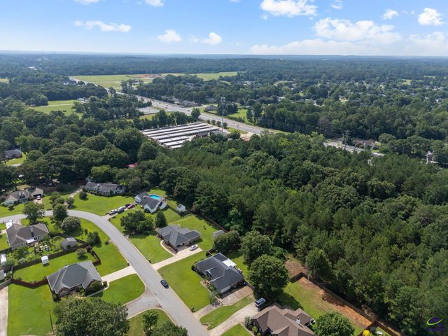 215 Red Bird Circle, Bonaire, GA 31005