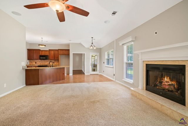 215 Red Bird Circle, Bonaire, GA 31005