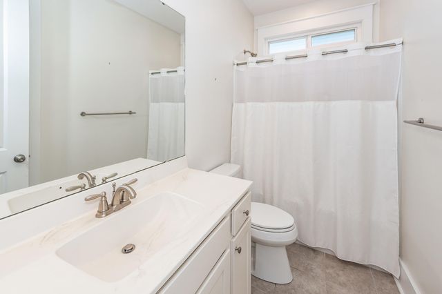 225 Weston Hall Drive, Summerville, SC 29483