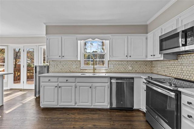 6304 BROOMSEDGE Trail, Peachtree Corners, GA 30092