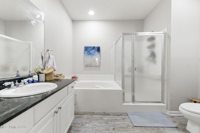 2252 Beach Drive, 2301, Gulfport, MS 39507