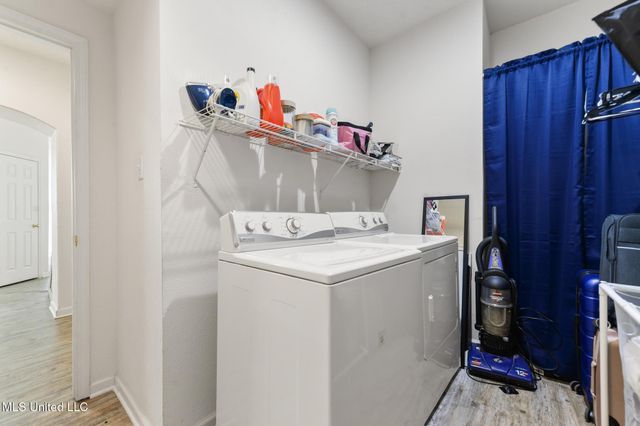 2252 Beach Drive, 2301, Gulfport, MS 39507