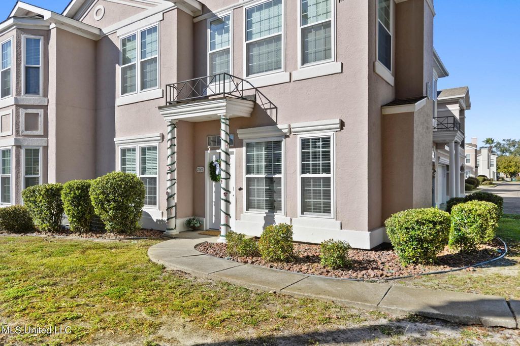 2252 Beach Drive, 2301, Gulfport, MS 39507