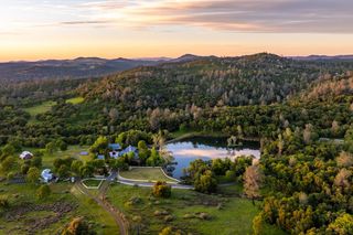 16096 Perimeter Rd, Grass Valley, CA 95949