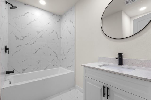 2014 Hickory Tree Road, Balch Springs, TX 75180