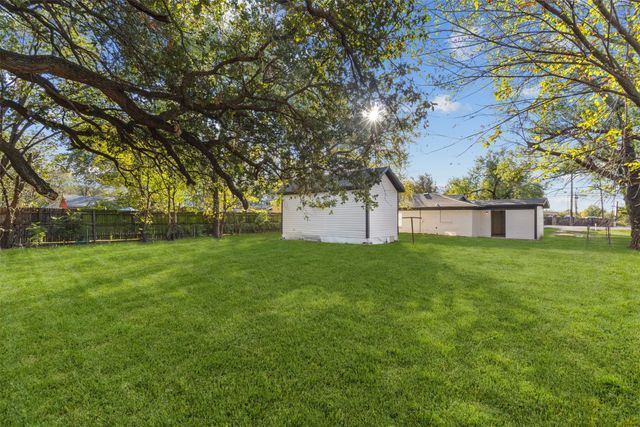 2014 Hickory Tree Road, Balch Springs, TX 75180