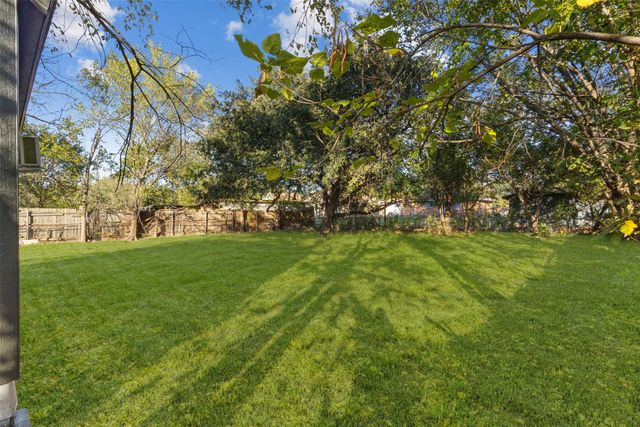 2014 Hickory Tree Road, Balch Springs, TX 75180