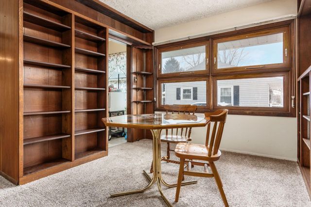 1284 Thurston Drive, Columbus, OH 43227