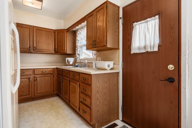 1284 Thurston Drive, Columbus, OH 43227