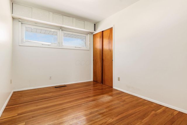 1284 Thurston Drive, Columbus, OH 43227