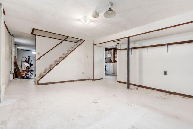 1284 Thurston Drive, Columbus, OH 43227