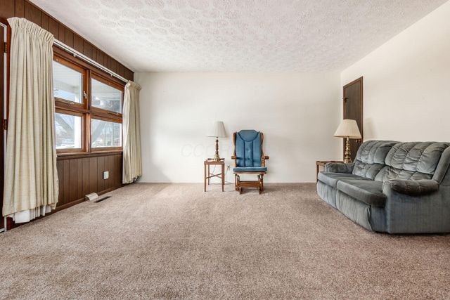 1284 Thurston Drive, Columbus, OH 43227