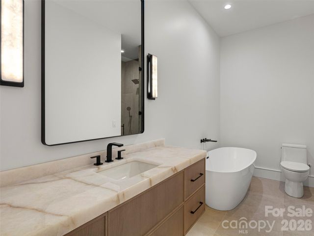 645 Walnut Valley Parkway, Arden, NC 28704