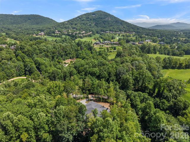 645 Walnut Valley Parkway, Arden, NC 28704