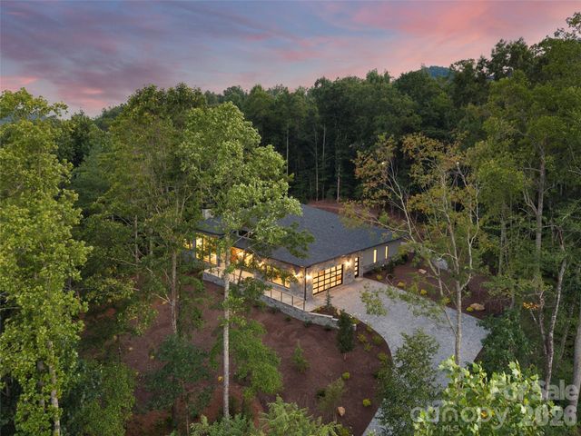 645 Walnut Valley Parkway, Arden, NC 28704