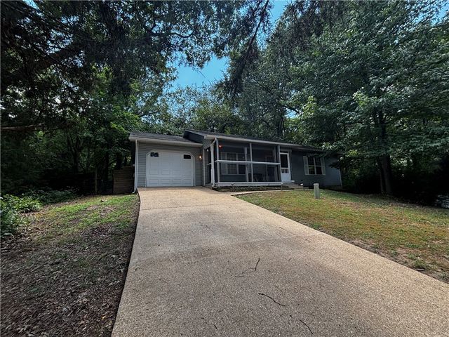 118 Jay Lane, Eureka Springs, AR 72632