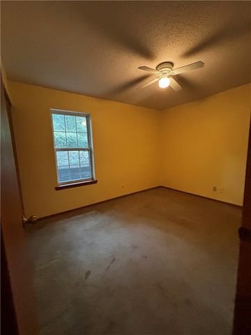 118 Jay Lane, Eureka Springs, AR 72632