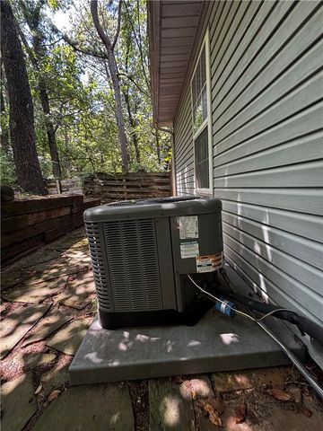 118 Jay Lane, Eureka Springs, AR 72632