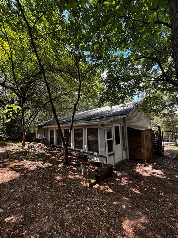 118 Jay Lane, Eureka Springs, AR 72632