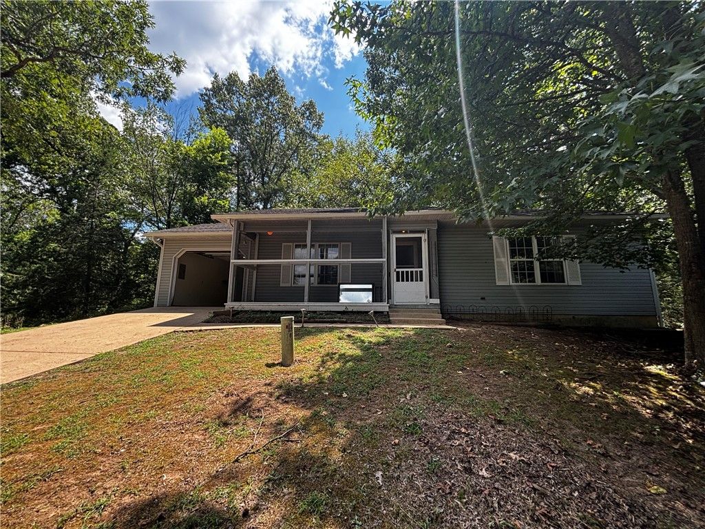 118 Jay Lane, Eureka Springs, AR 72632