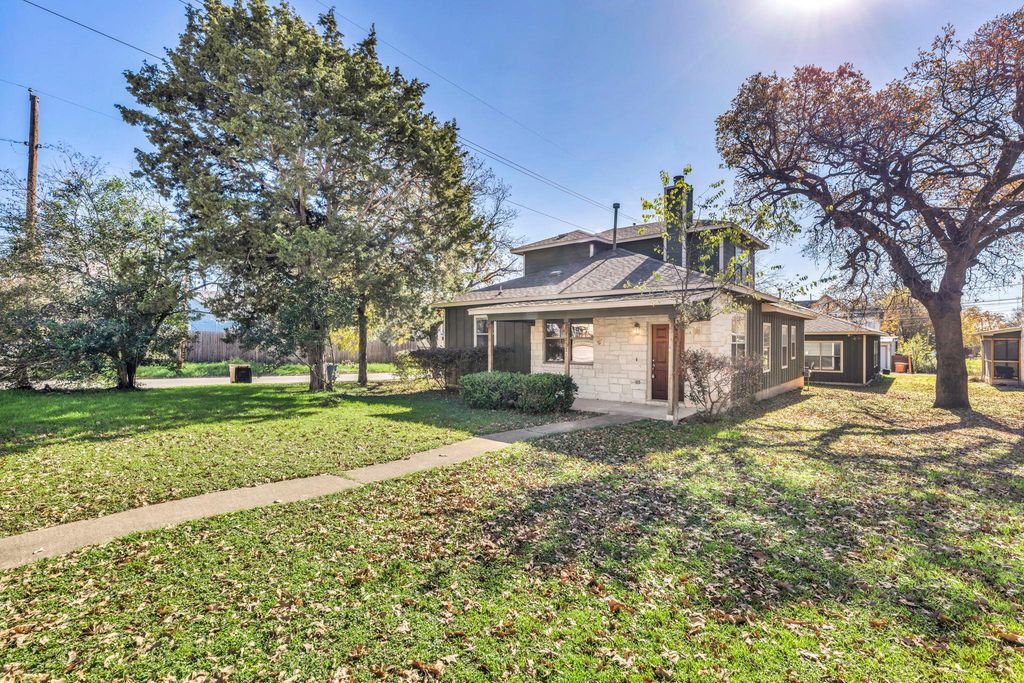 1711 E 16th ST A, Austin, TX 78702
