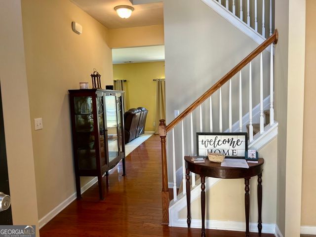 1116 Silverbrooke Drive, Powder Springs, GA 30127