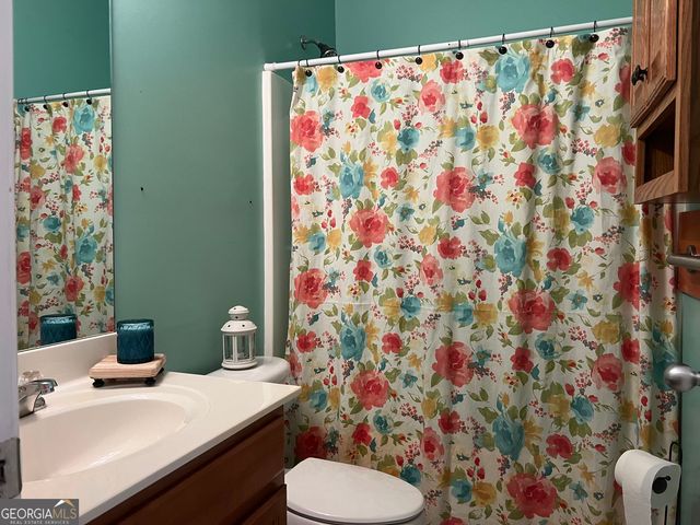 1116 Silverbrooke Drive, Powder Springs, GA 30127