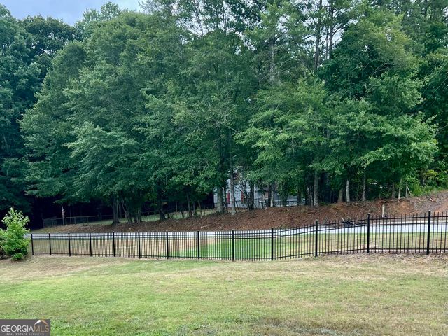 1116 Silverbrooke Drive, Powder Springs, GA 30127