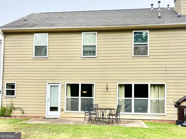 1116 Silverbrooke Drive, Powder Springs, GA 30127