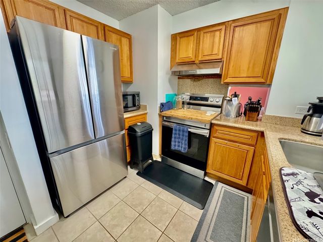 322 Aoloa Street 404, Kailua, HI 96734