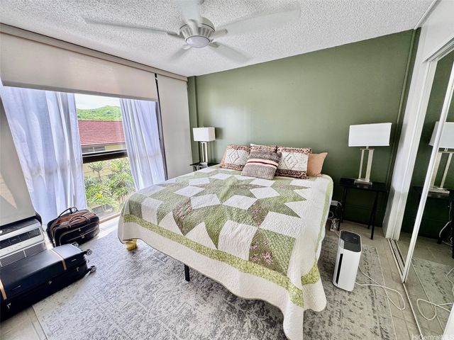 322 Aoloa Street 404, Kailua, HI 96734