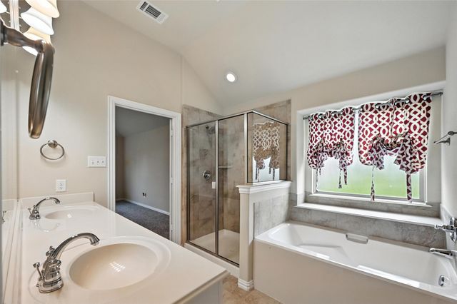 225 Brighton Drive, Desoto, TX 75115