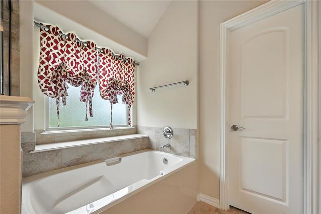 225 Brighton Drive, Desoto, TX 75115