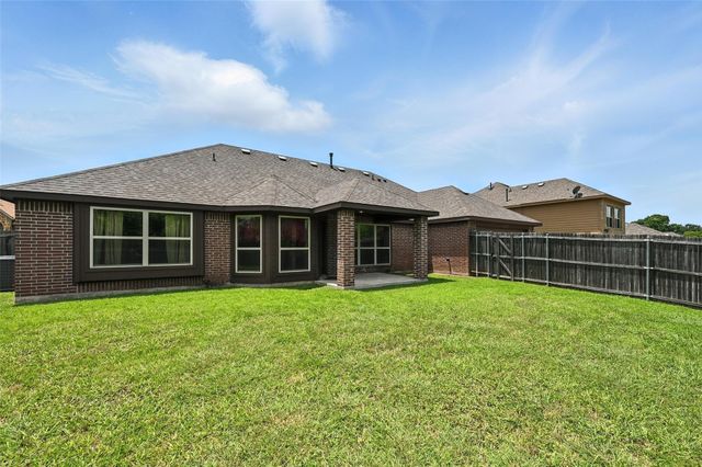225 Brighton Drive, Desoto, TX 75115