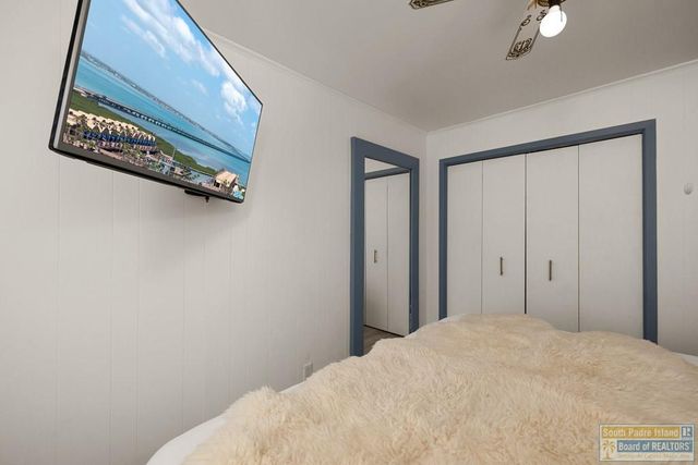 129 E Mars, South Padre Island, TX 78597