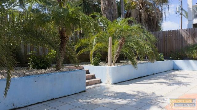129 E Mars, South Padre Island, TX 78597