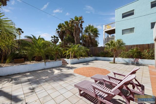 129 E Mars, South Padre Island, TX 78597