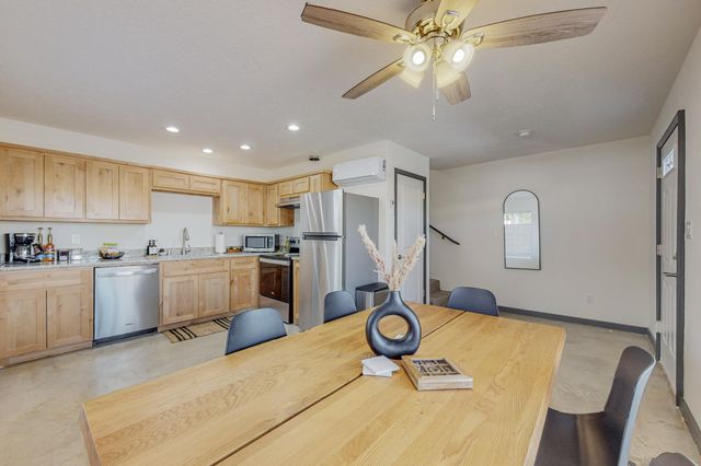 615 Iron Avenue SW, Albuquerque, NM 87102